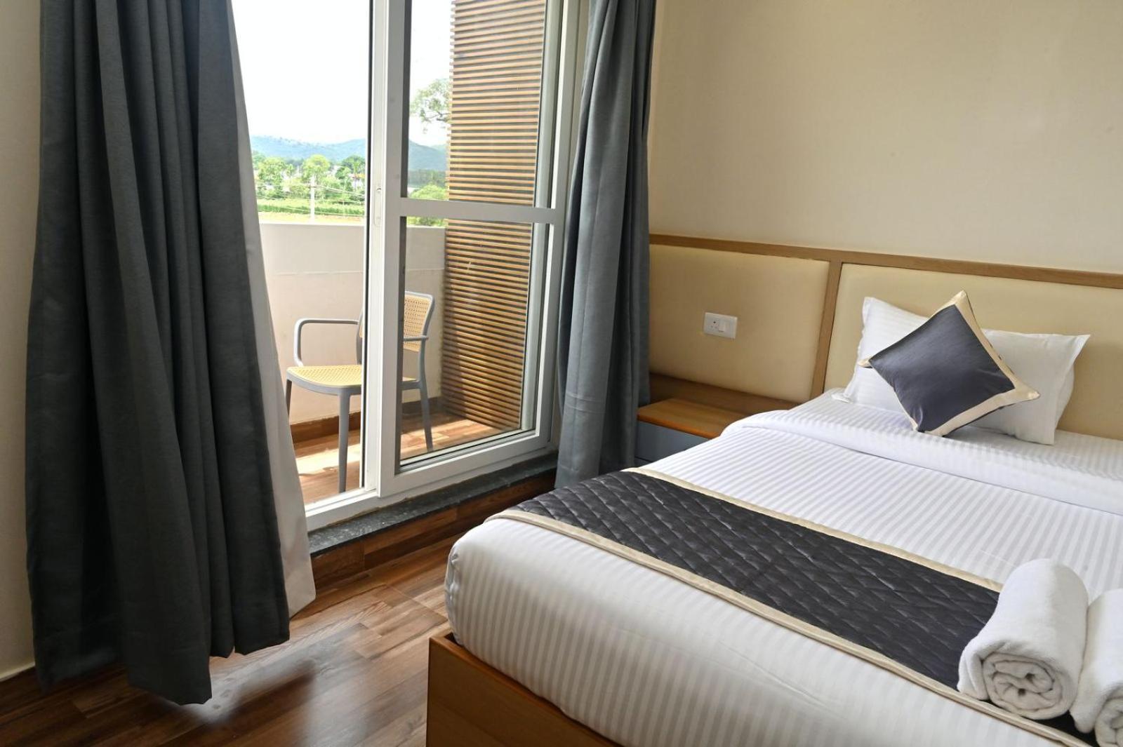 Hometown Sharu'S Inn A Luxury Hotel Chikmagalūr Eksteriør billede